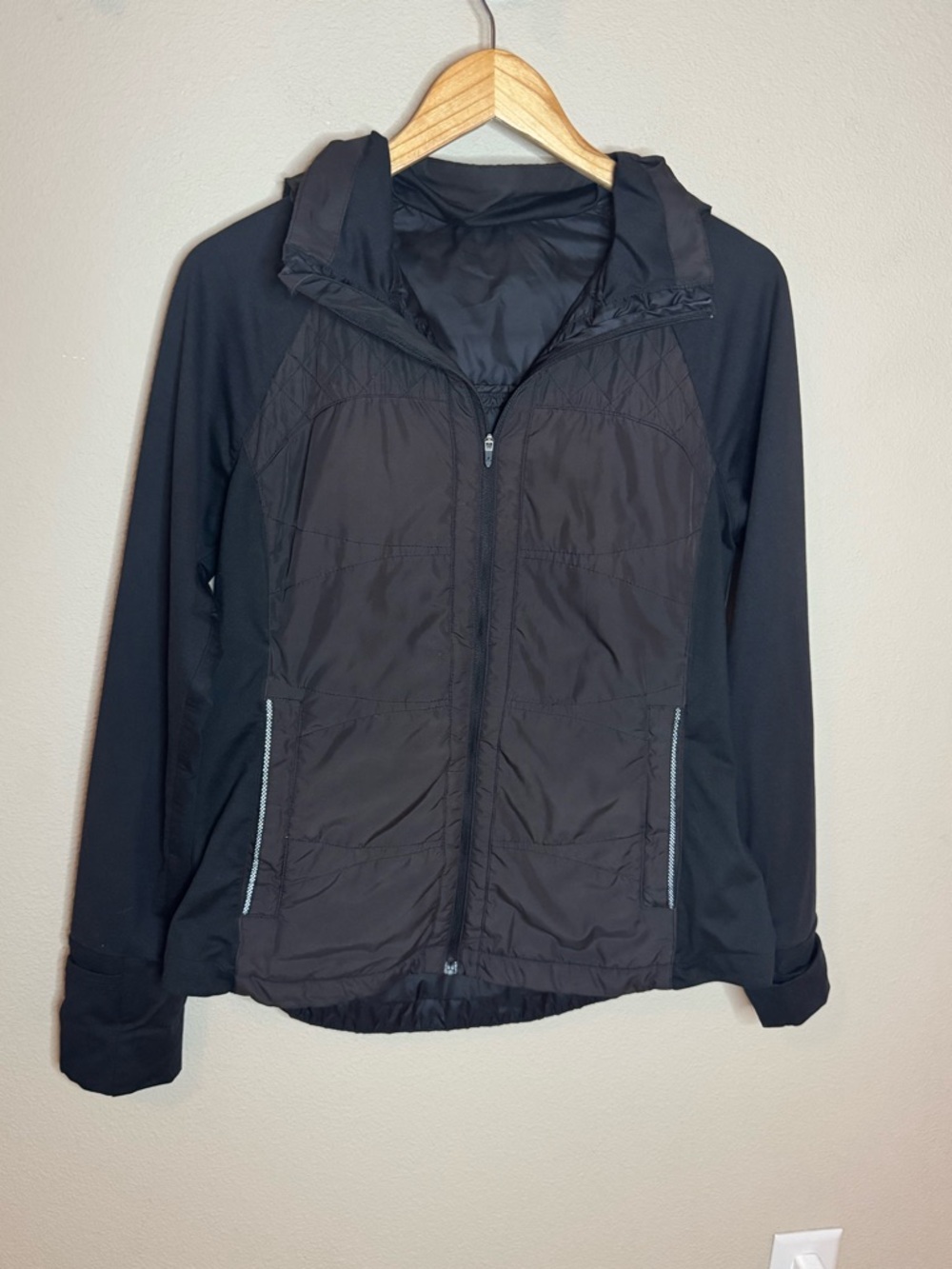 Prana Black Lightweight Jacket Packable Hood Thumbholes